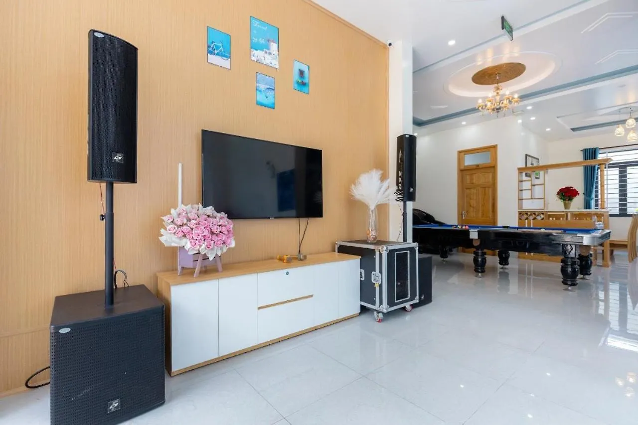 Villa Gold Day Thuy Duong Long Cung Gan Bai Tam Vung Tau 0*,